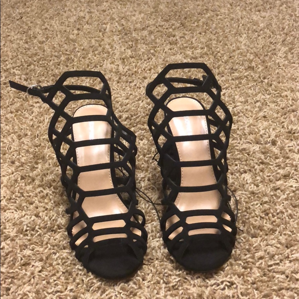 Cage front stiletto
